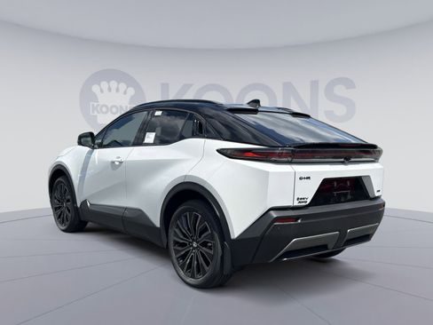 New 2026 Toyota C-HR AWD/4WD image 2