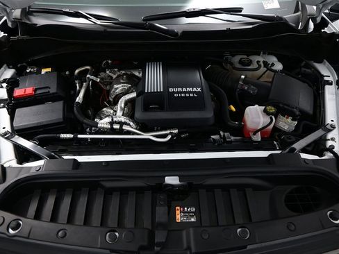 Used 2025 Chevrolet Silverado 1500 ZR2 AWD/4WD image 14
