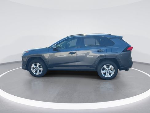 Used 2020 Toyota RAV4 XLE FWD image 6