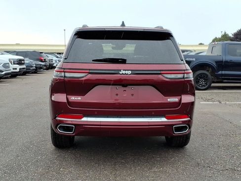 Used 2025 Jeep Grand Cherokee Overland w/ Trailer Tow Package AWD/4WD image 4