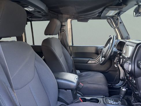 Used 2013 Jeep Wrangler Unlimited Sport AWD/4WD image 15