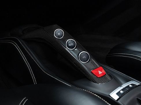Used 2016 Ferrari 488 Spider RWD image 19