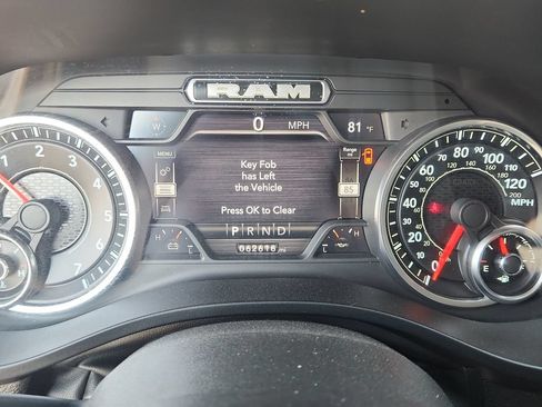 Used 2022 RAM 1500 Laramie AWD/4WD image 14