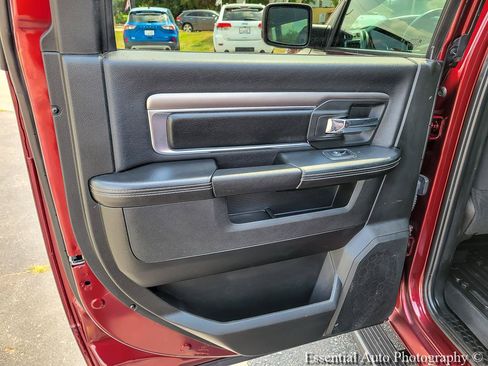 Used 2023 RAM 1500 Warlock AWD/4WD image 25