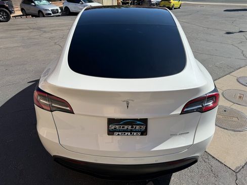 Used 2021 Tesla Model Y Long Range AWD/4WD image 20