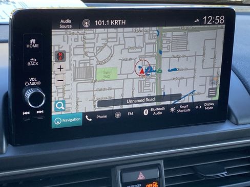 Used 2023 Honda Pilot Elite image 15