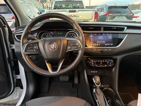 Used 2022 Buick Encore GX Select w/ Sport Touring Package image 23