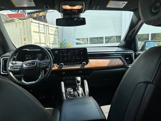 Used 2024 GMC Canyon AT4 w/ Canyon Safety Plus Package AWD/4WD image 18