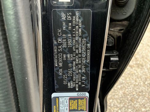 Used 2025 Kia K4 LXS image 29