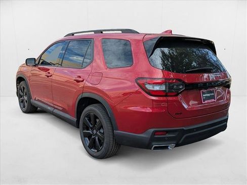 New 2025 Honda Pilot Black Edition image 7