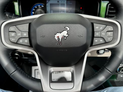 Used 2023 Ford Bronco Wildtrak AWD/4WD image 50