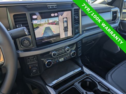 Used 2025 Ford F350 Platinum image 32