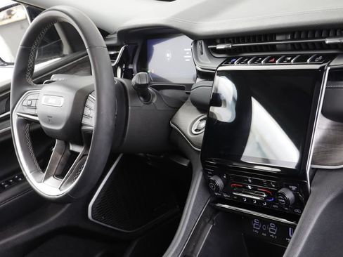 Used 2023 Jeep Grand Cherokee 4WD 4xe image 24