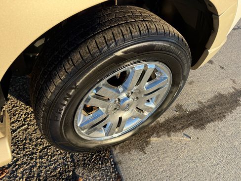 Used 2006 Ford Explorer Eddie Bauer image 9