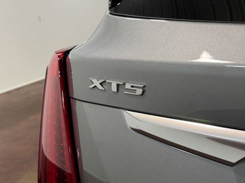 Used 2025 Cadillac XT5 Premium Luxury image 51