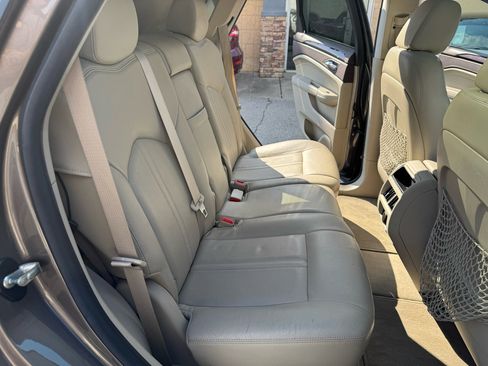 Used 2011 Cadillac SRX Luxury image 20