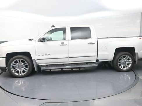 Used 2018 Chevrolet Silverado 1500 LTZ Z71 w/ LTZ Plus Package AWD/4WD image 4