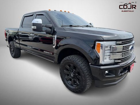 Used 2018 Ford F250 Platinum w/ Platinum Ultimate Package AWD/4WD image 1