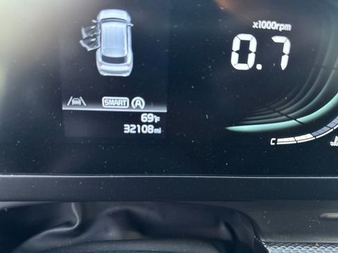 Used 2024 Kia Sportage LX image 16