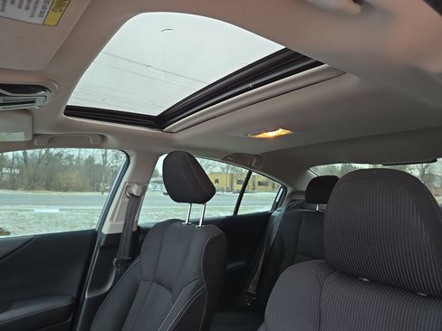 Used 2021 Subaru Legacy Premium image 28