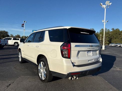 Used 2024 Chevrolet Tahoe High Country w/ Premium Package image 5