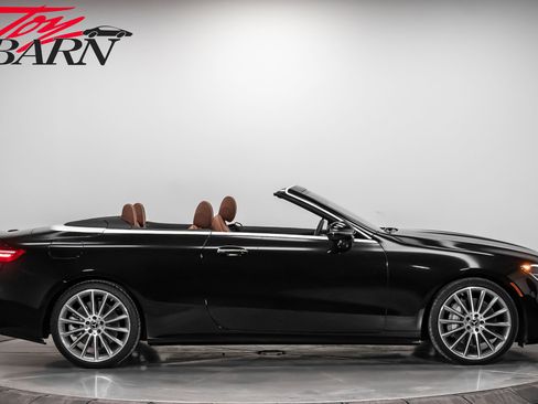 Used 2023 Mercedes-Benz E 450 4MATIC Cabriolet image 6