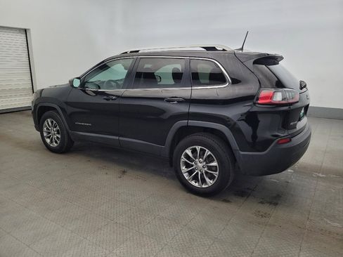 Used 2019 Jeep Cherokee Latitude Plus w/ Comfort/Convenience Group image 3