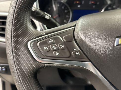 Used 2024 Chevrolet Equinox LS w/ LS Convenience Package image 9