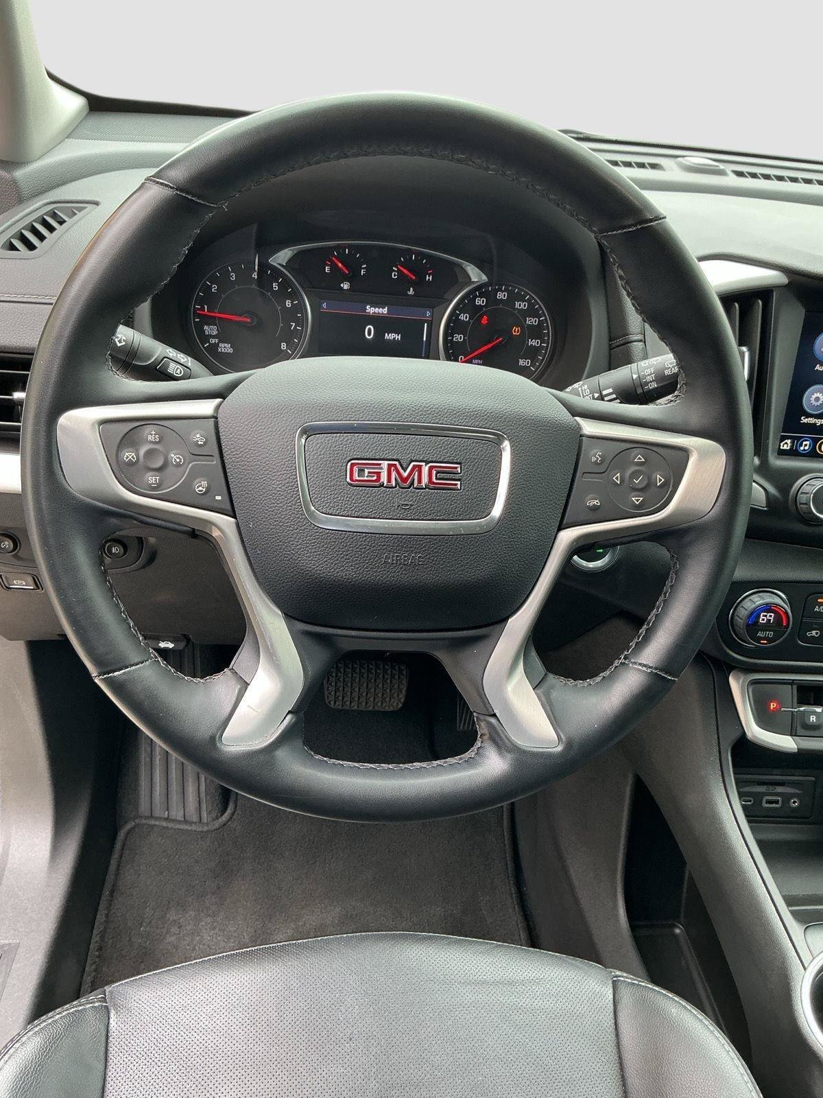 Used 2023 GMC Terrain SLT FWD image 15