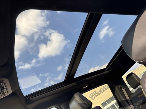 Used 2023 Ford F150 Tremor w/ Equipment Group 402A High image 18