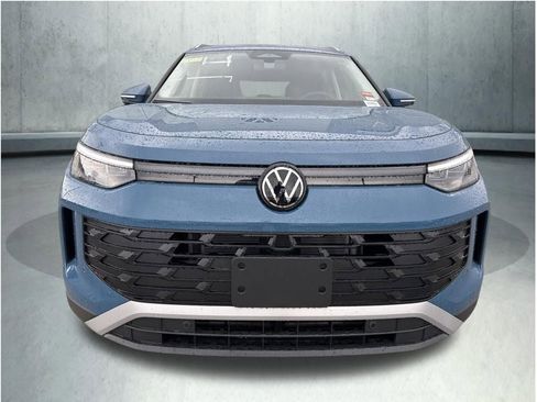 New 2026 Volkswagen Tiguan SE AWD/4WD image 8