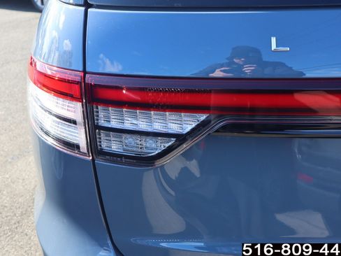 Used 2025 Lincoln Aviator Reserve w/ Illumination Package image 34