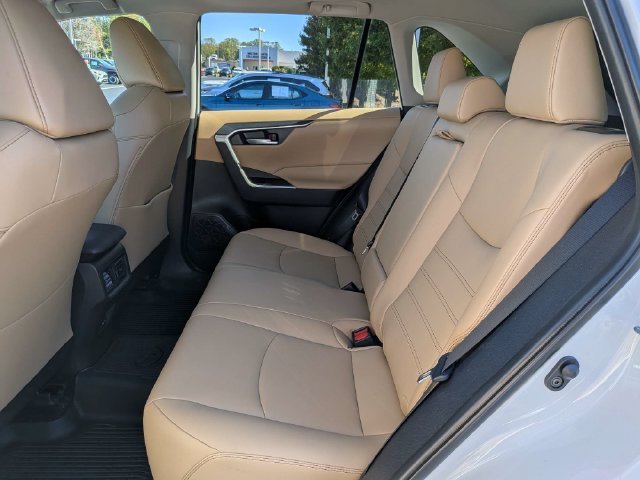 Certified 2025 Toyota RAV4 XLE Premium FWD image 17