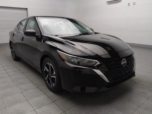 Used 2025 Nissan Sentra SV FWD image 13