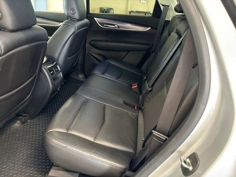 Used 2019 Cadillac XT5 Premium Luxury FWD image 12