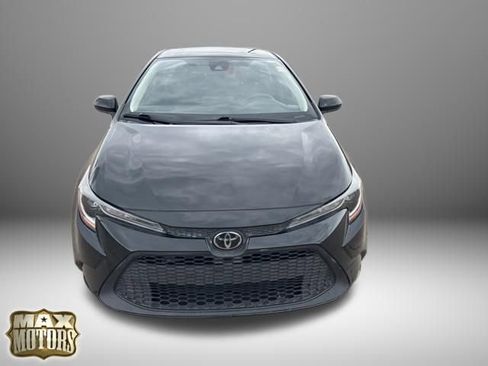 Used 2022 Toyota Corolla LE image 3