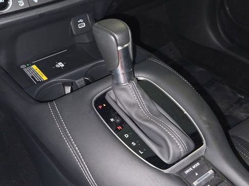 Used 2025 Honda HR-V EX-L image 19