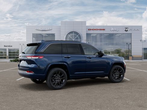New 2026 Jeep Grand Cherokee Limited AWD/4WD image 16