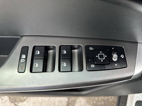 Certified 2024 Kia EV6 Light RWD image 15
