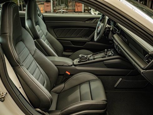 New 2026 Porsche 911 Carrera 4S image 35