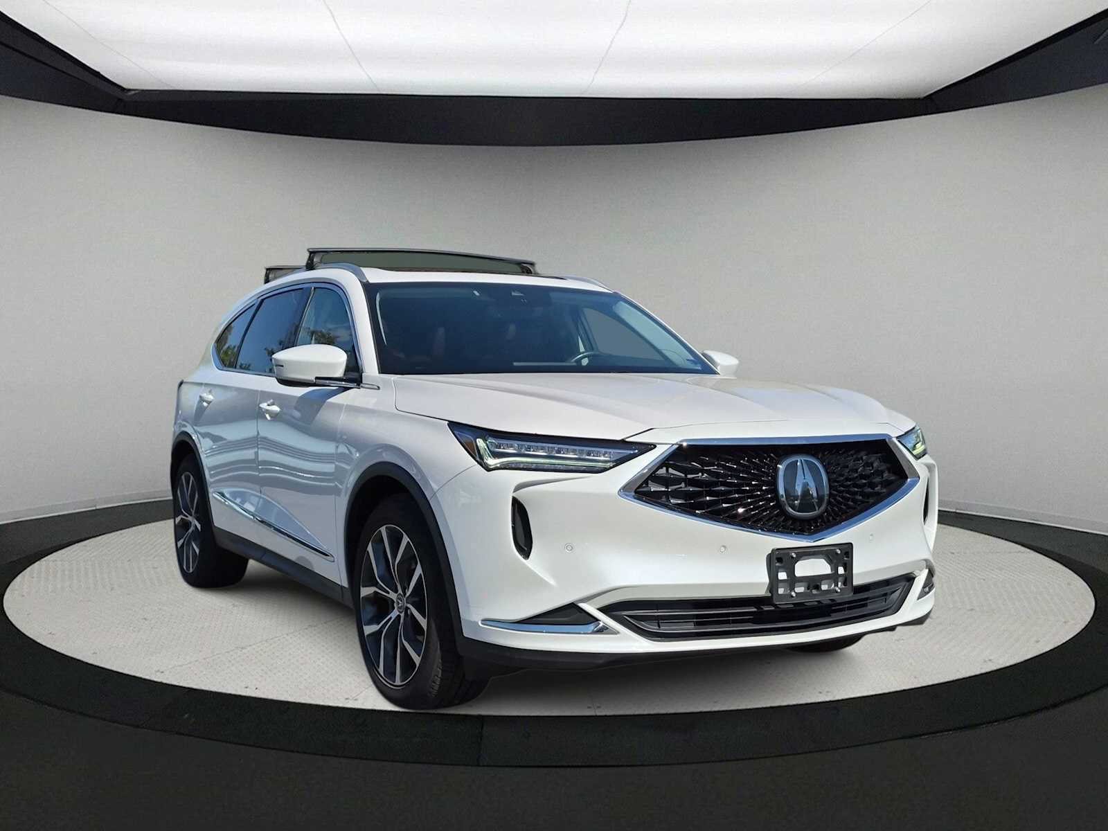 Used 2024 Acura MDX w/ Technology Package AWD/4WD image 2