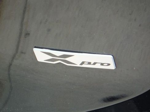 Used 2025 Kia Telluride AWD image 13