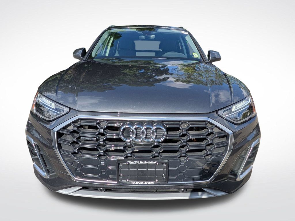 Used 2023 Audi Q5 2.0T Premium Plus w/ Premium Plus Package AWD/4WD image 9