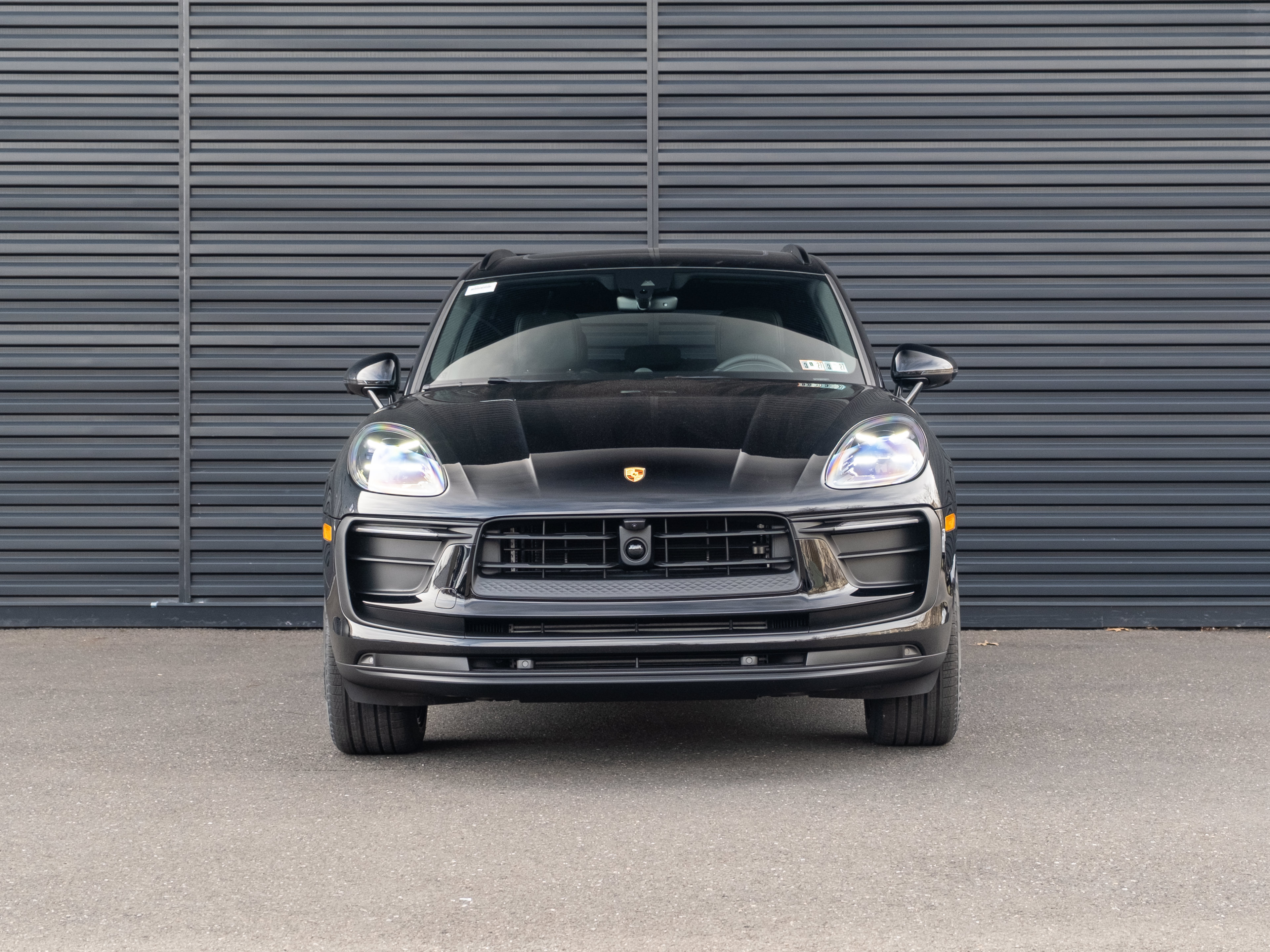 Certified 2026 Porsche Macan AWD/4WD image 11
