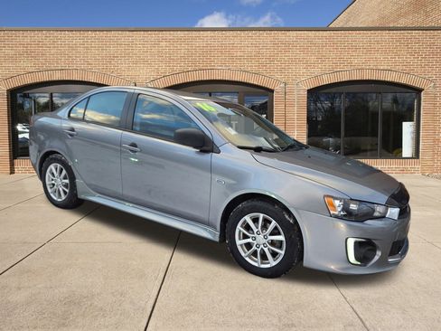 Used 2016 Mitsubishi Lancer ES image 1