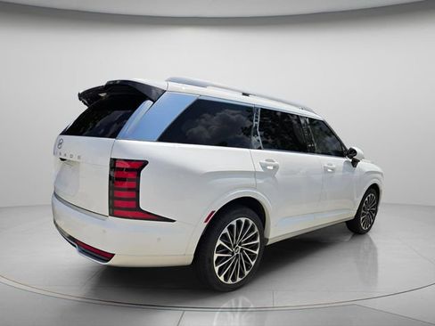Certified 2026 Hyundai Palisade Calligraphy FWD image 5
