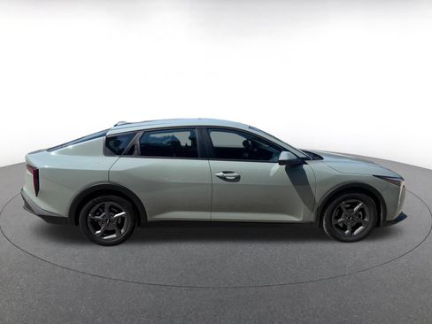Used 2026 Kia K4 FWD image 18