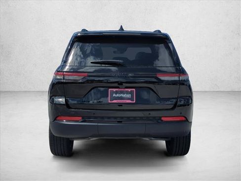 New 2025 Jeep Grand Cherokee Limited w/ Black Appearance Package RWD image 8