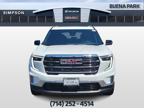 Used 2026 GMC Acadia Elevation w/ Elevation Premium Package FWD image 3