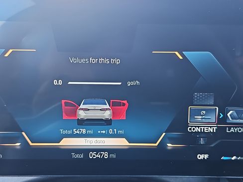 Used 2024 BMW 540i xDrive w/ Convenience Package image 19